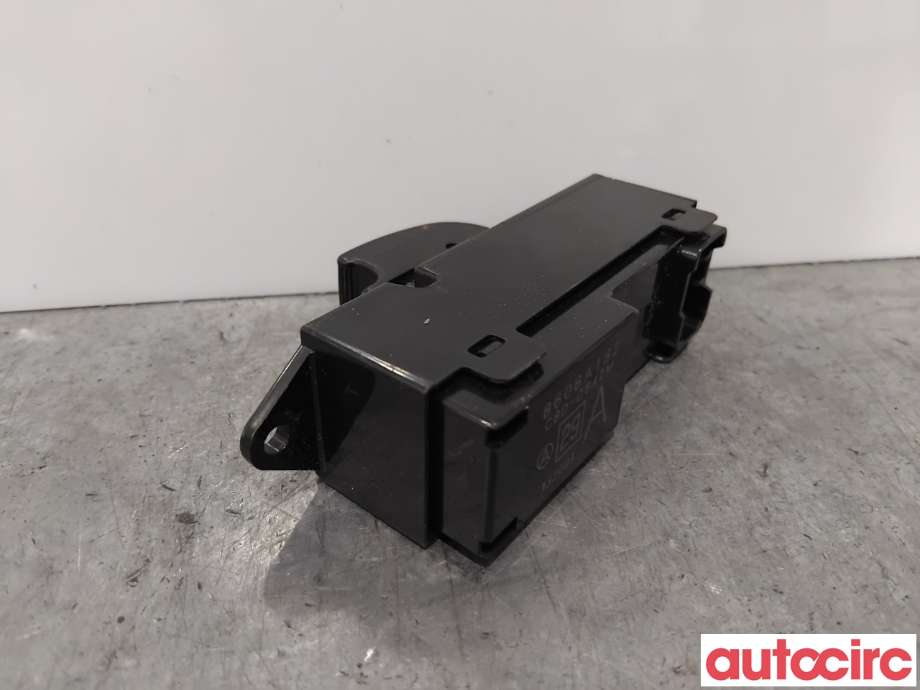 Bryter ruteheis til Mitsubishi Outlander 2010-2012 (Type II, Fase 2)  (MITSUBISHI|8608A182|)