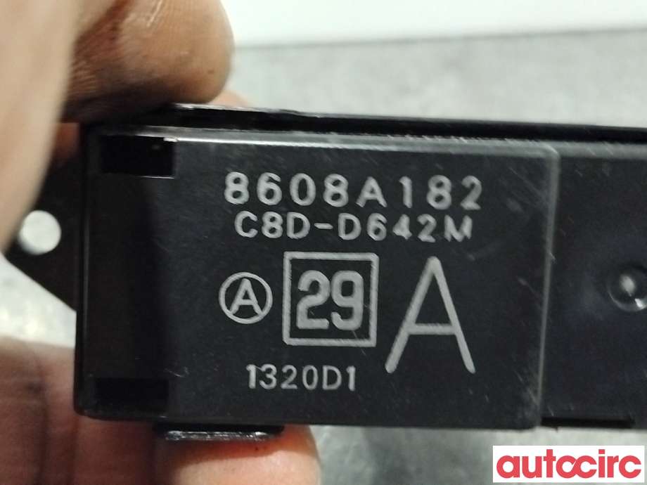 Bryter ruteheis til Mitsubishi Outlander 2010-2012 (Type II, Fase 2)  (MITSUBISHI|8608A182|)