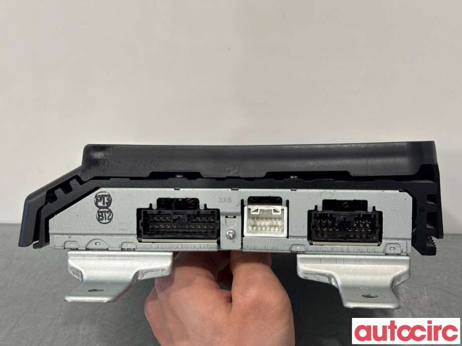 Bilstereo forsterker til Mitsubishi Outlander 2015-->> (Type III, Fase 2)  (MITSUBISHI|8701A565|CV-0MW3R45-4)
