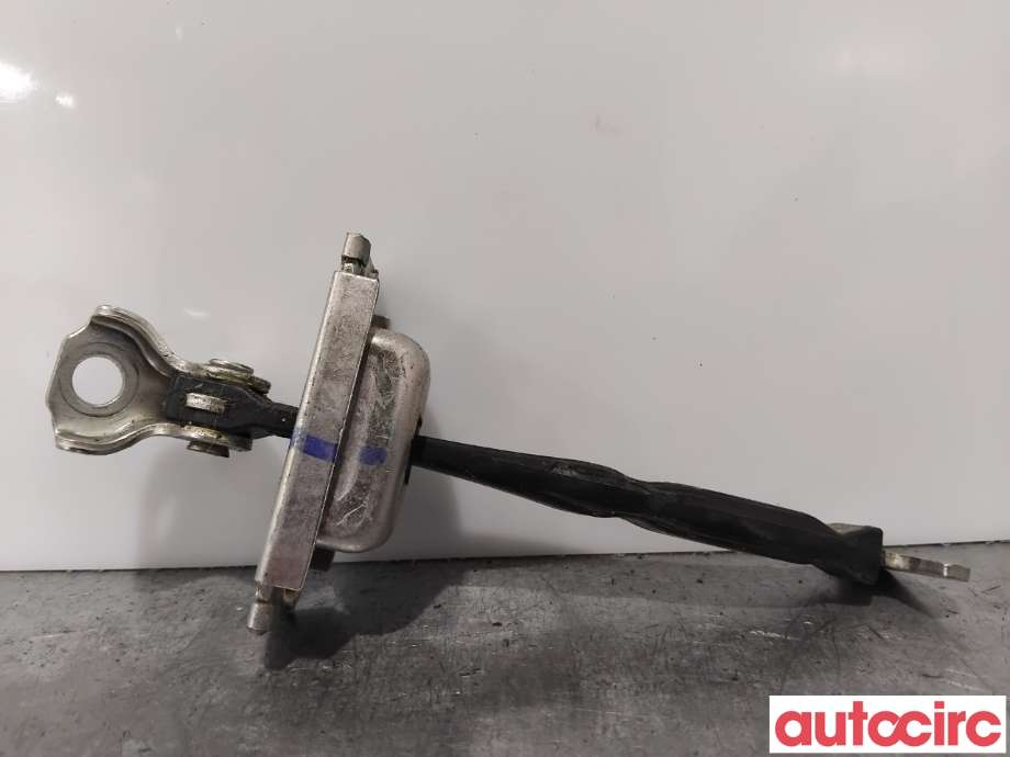Dørstopper til Toyota Hilux 2020-->>  (TOYOTA|686300K080|)