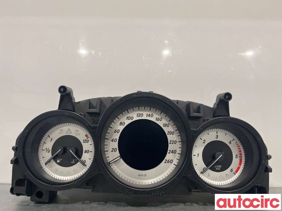 Instrumentpanel til Mercedes C-Klasse, 2011-2014 (Fase 2) (W204) (W204) (MERCEDES|A2049004609)