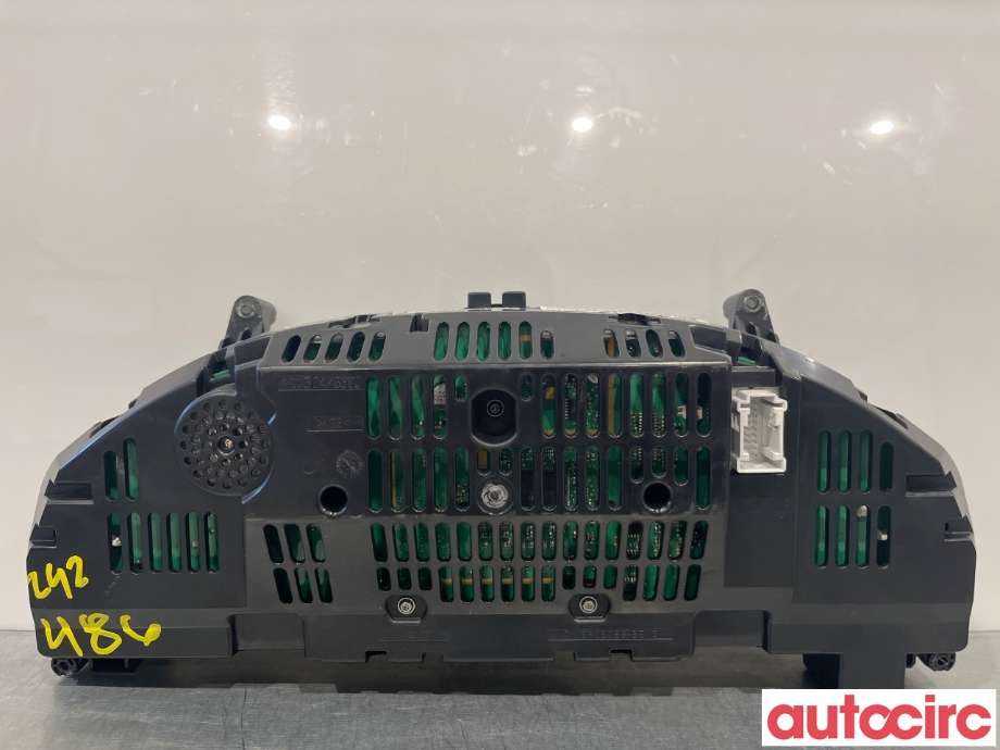 Instrumentpanel til Mercedes C-Klasse 2011-2014 (Fase 2) (W204) (W204) (MERCEDES|A2049004609)