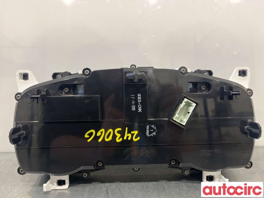 Instrumentpanel til Citroën Jumpy 2016-->> (Type III)  (CITROEN|9823960780|)