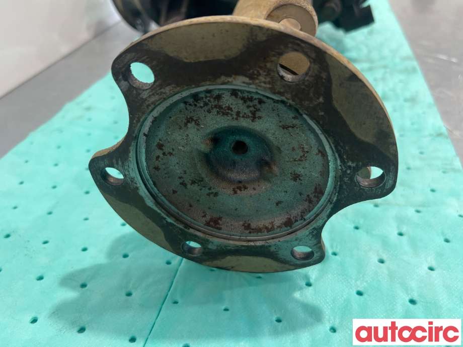 Kardang til Toyota Hiace 2007-2012 (Fase 3) (TOYOTA|4111026570)