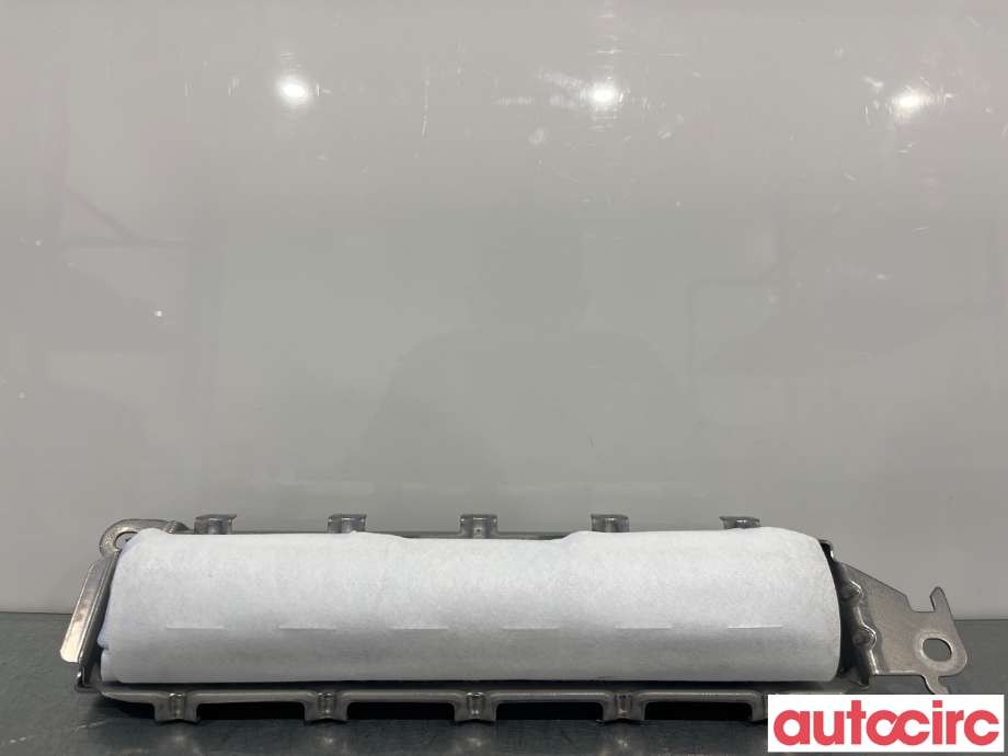 Airbag kne til Toyota Prius, 2016-2023 (Type IV) (combi) (combi) (TOYOTA|7390047050C0)