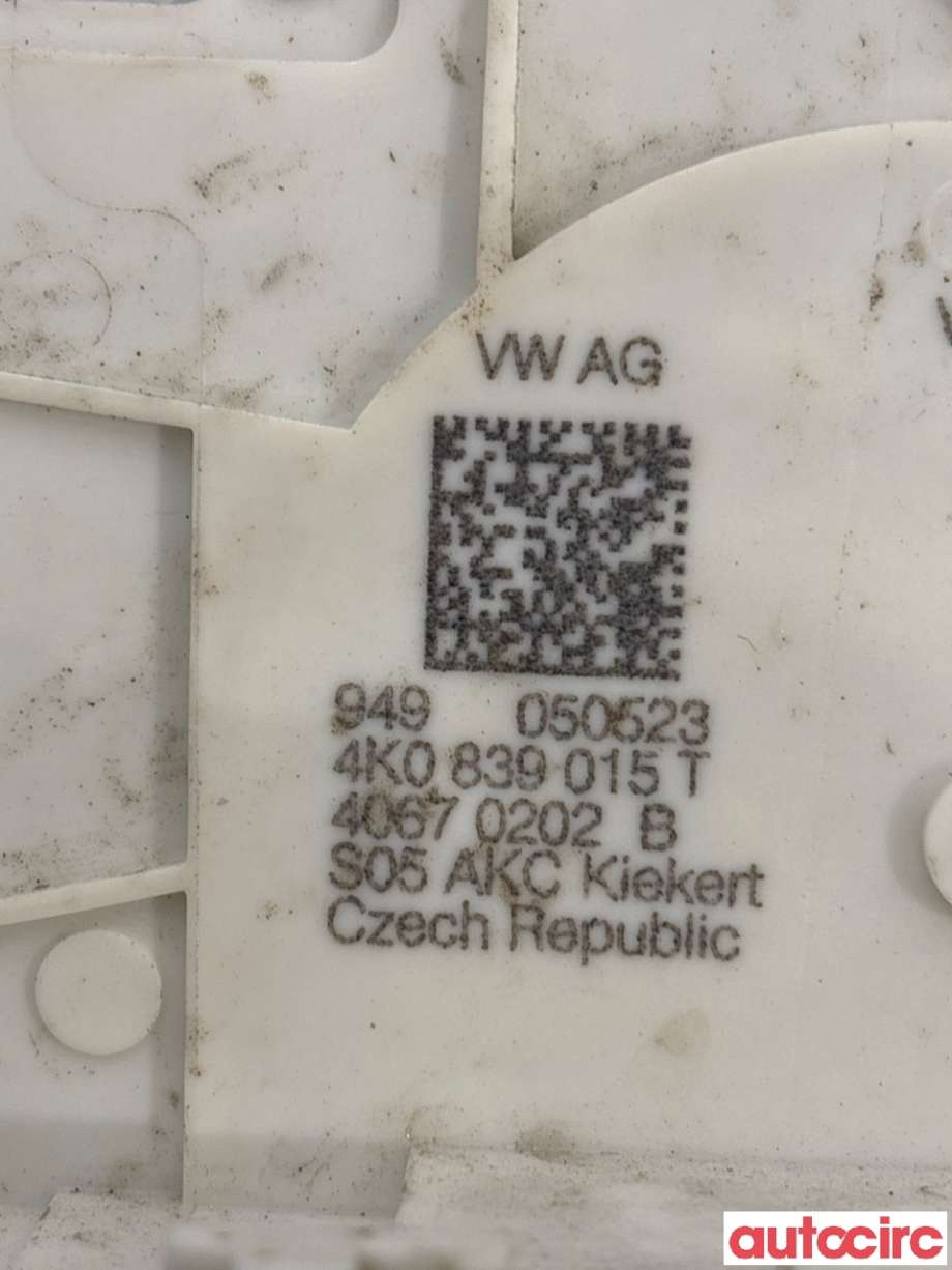 Låsekasse venstre bak til VW ID.4 2020-->>  (VOLKSWAGEN|4K0839015T|)