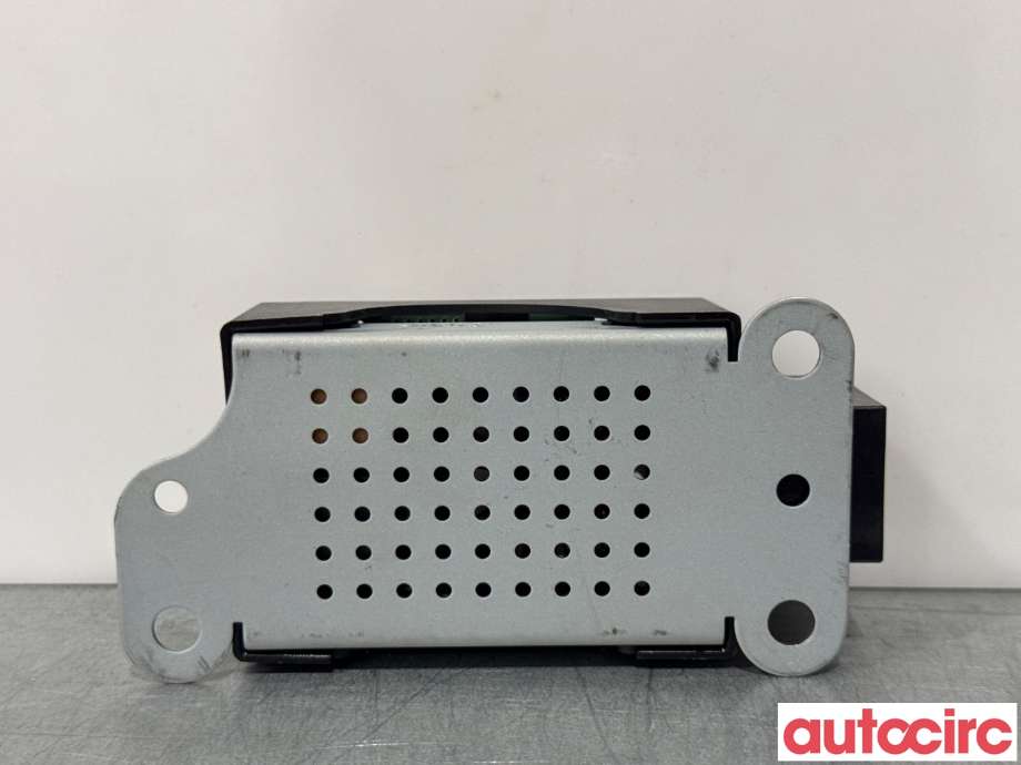 Antenne forsterker til VW Golf VI 2008-2012 (VOLKSWAGEN|5M0035570B|)