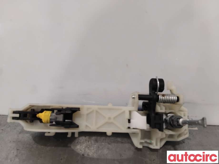 Dørhåndtak utv venstre foran til Kia Soul 2014-2019 (Type II)  (KIA|82651B2710AUB||82655B2700)
