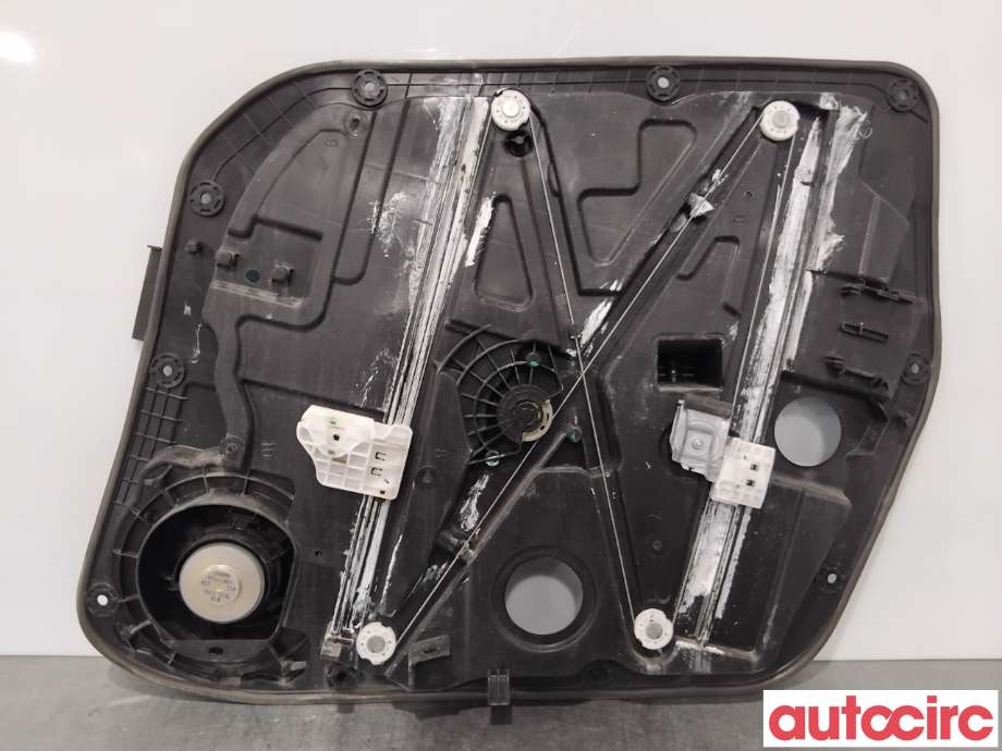 Ruteheis til Kia Soul 2014-2019 (Type II)  (KIA|82471B2010||82470-B2110)