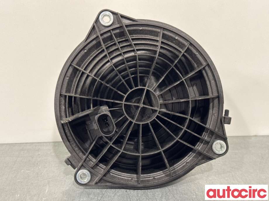 Bakluke/bakdør håndtak til VW Golf VI 2008-2012  (VOLKSWAGEN|6R0827469D|)