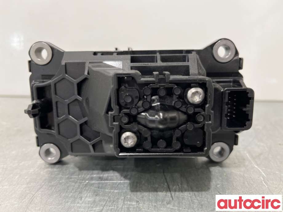 Girstang/girvelger automat til Volvo XC40 2018-2024  (VOLVO|32240670|)