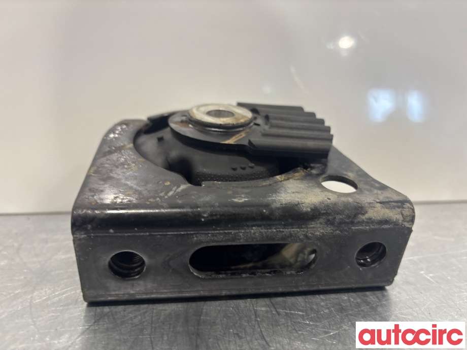 Motorfeste til Toyota RAV4 2006-2009 (Type III, Fase 1) (TOYOTA|1236126080|)