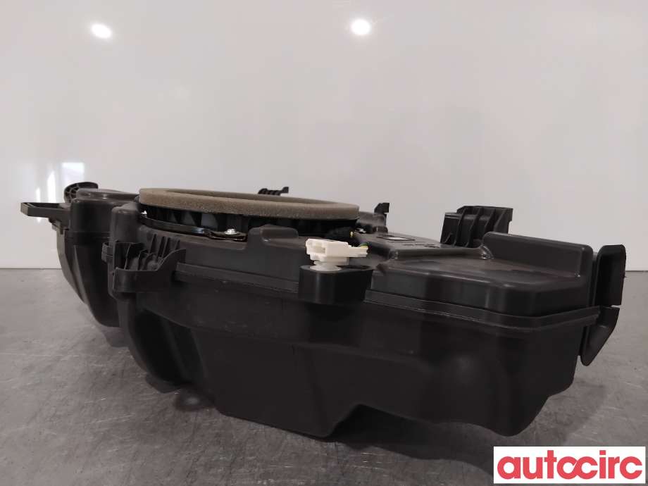 Bilstereo høyttaler til Toyota RAV4 2016-2019 (Type IV, Fase 2)  (TOYOTA|861500R030|)