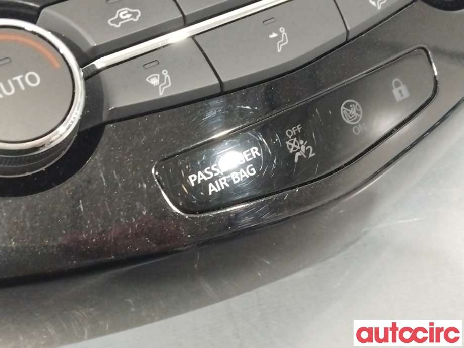 Varmeapparat betjening til Nissan Qashqai 2014-2021 (Type II)  (NISSAN|275004EA1A)