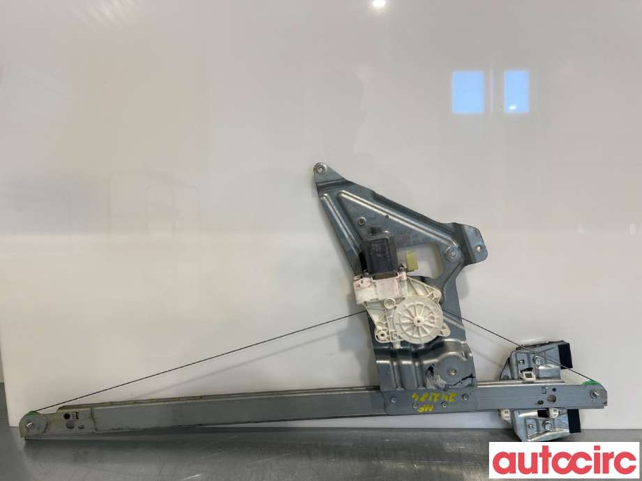 Ruteheis høyre foran til Mercedes Sprinter 2013-2018 (Fase 2) (906) (906) (MERCEDES|A9067200146|A0068205542)