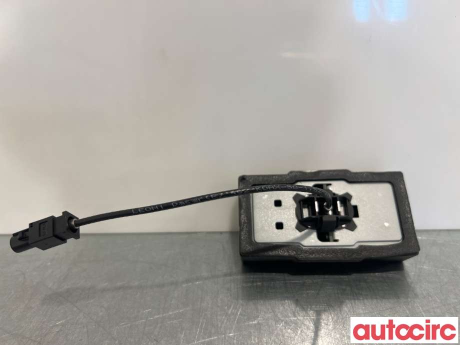 Dashbord telefon til Mercedes EQC 2019-->>  (MERCEDES|A2939053100|)