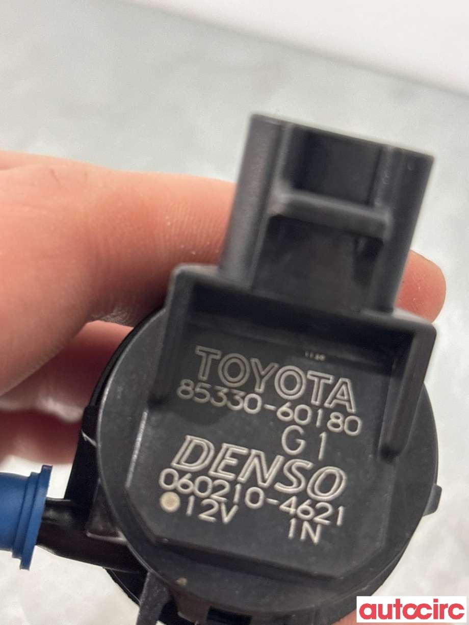 Spylerpumpe bak til Lexus CT 2010-2020  (LEXUS|8533060180|)
