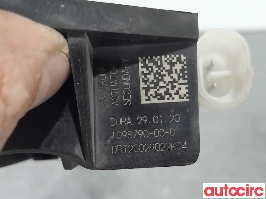 Diverse deler til Tesla Model 3 2018-2023 (Fase 1) (TESLA|1098790-00-D|)
