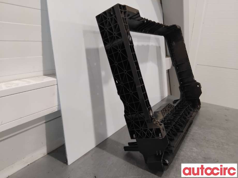 Frontplate øvre til BYD Tang 2020-->>  (BYD|ST-5301291|)
