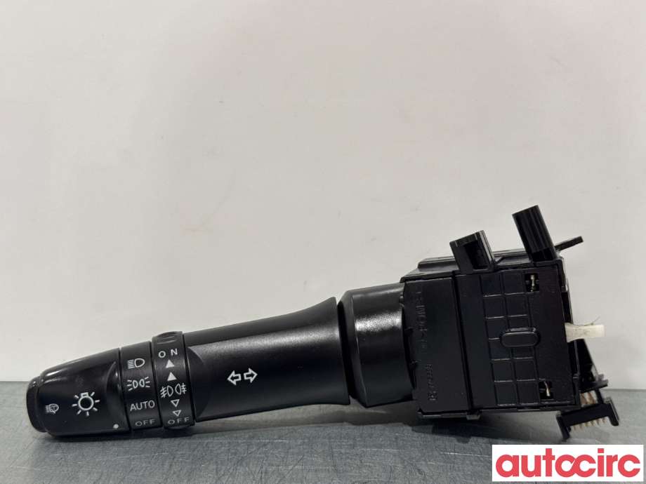 Bryter blink til Mitsubishi Outlander, 2015-->> (Type III, Fase 2)  (MITSUBISHI|8614A257)