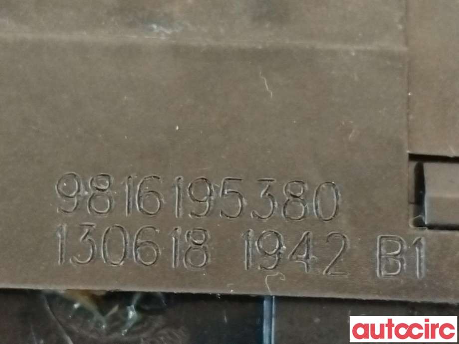 Baklukelås til Peugeot 3008 2016-->> (Type II)  (PEUGEOT|9816195380)
