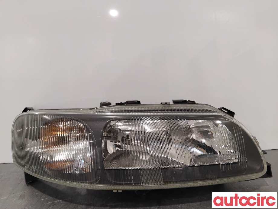 Frontlykt høyre halogen til Volvo V70 2000-2004 (Type II, Fase 1) (VOLVO|8693568|89007908)