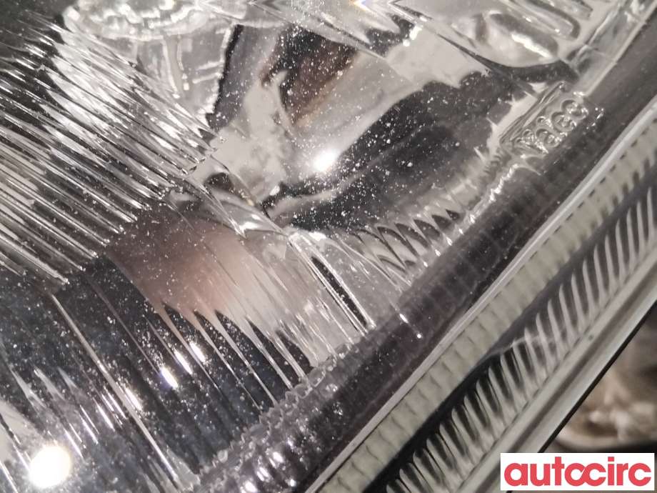 Frontlykt høyre halogen til Volvo V70 2000-2004 (Type II, Fase 1) (VOLVO|8693568|89007908)