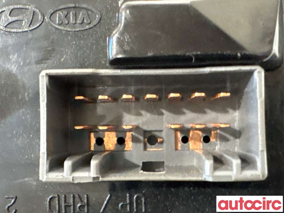 Bryter visker til Kia Soul 2014-2019 (Type II)  (KIA|934202V560|)