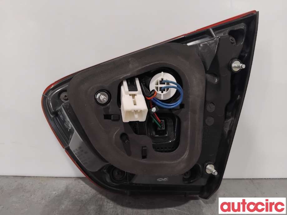 Baklykt venstre indre til Kia Rio 2011-2017 Type III  (KIA|924031W260|)
