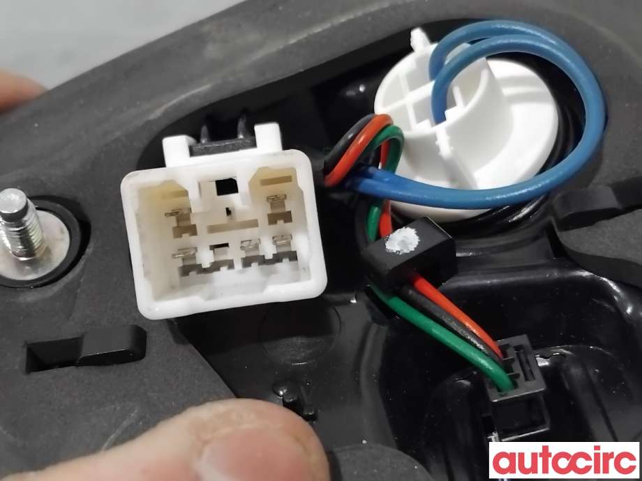 Baklykt venstre indre til Kia Rio 2011-2017 Type III  (KIA|924031W260|)