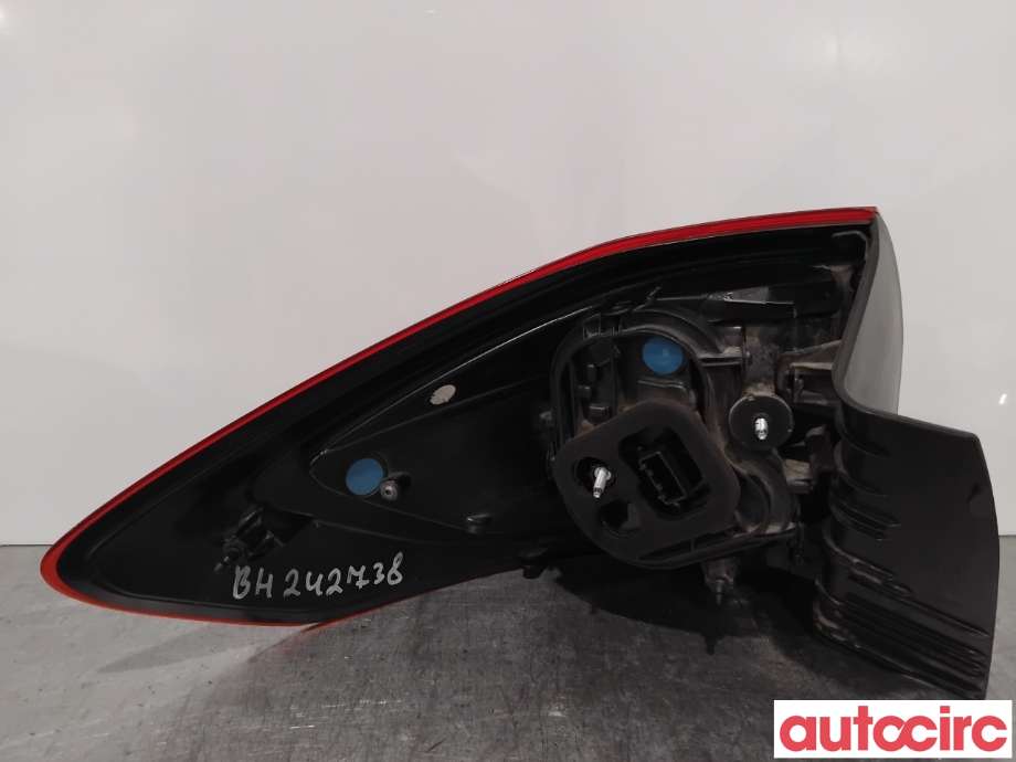 Baklykt høyre til Ford C-Max 2015-2019 (Type II, Fase 2)  (FORD|2021999|90060081|F1CB13404BE)