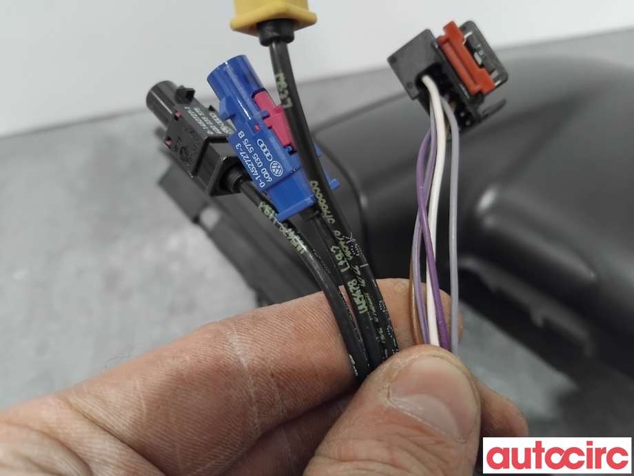 Speil høyre til VW Caddy 2010-2015 (Type III, Fase 2)  (NO NR||2K5857502BN)