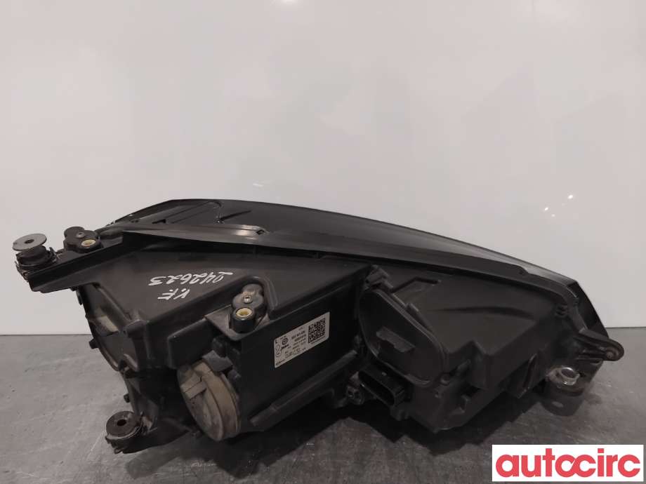 Frontlykt venstre halogen til VW e-Golf 2014-2017 (Fase 1) (VOLKSWAGEN|5GE941773|90051014|5GE941035)