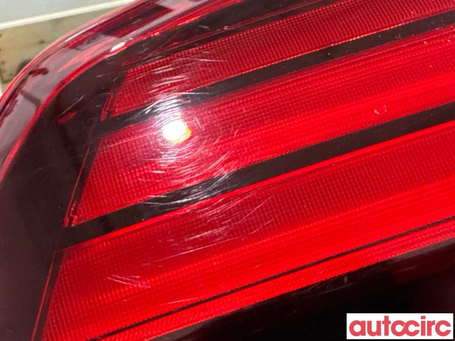 Baklykt venstre indre til Mitsubishi Outlander 2015-->> (Type III, Fase 2) (MITSUBISHI|8331A179|)