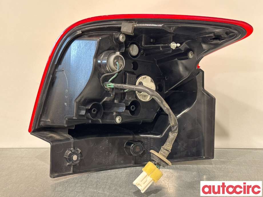 Baklykt høyre til Mitsubishi ASX 2010-2019  (MITSUBISHI|8330A690|)