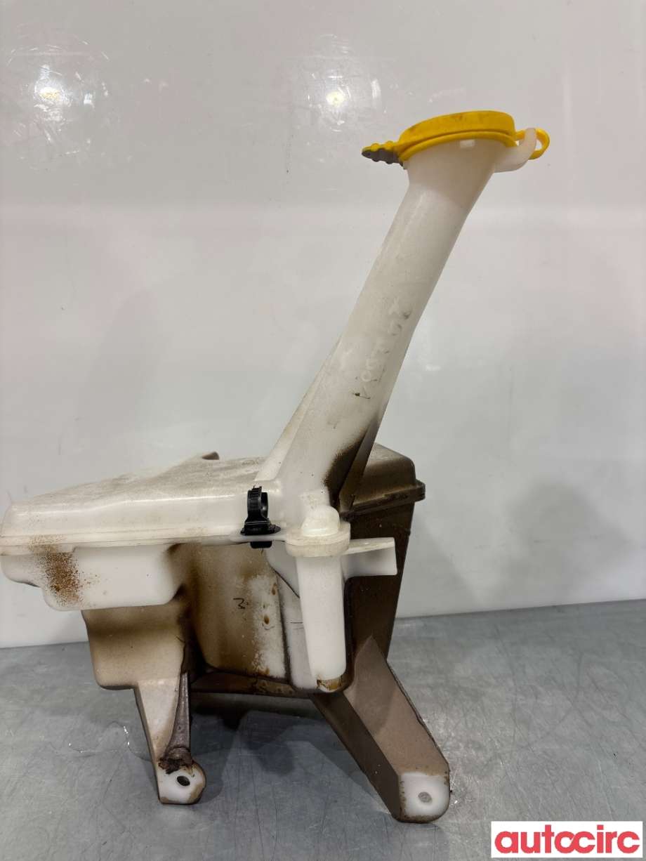 Spylertank til Toyota Yaris 2014-2020 (Type III, Fase 2)  (TOYOTA|853150D170|)