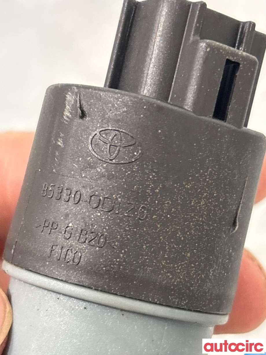 Spylerpumpe foran til Toyota Yaris 2014-2020 (Type III, Fase 2)  (TOYOTA|853300D120|)