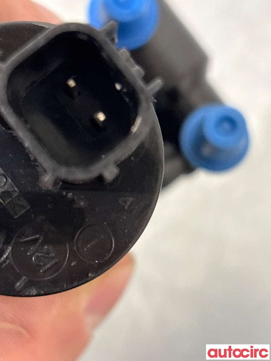 Spylerpumpe foran til Ford B-Max 2012-2017  (FORD|2022321|8A61-17K624-AB)