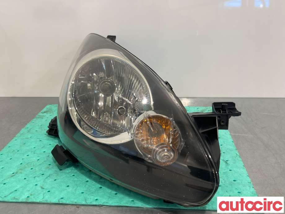 Frontlykt høyre halogen til Toyota Aygo 2005-2014 (Type I) (TOYOTA|811300H011|81110-0H070)