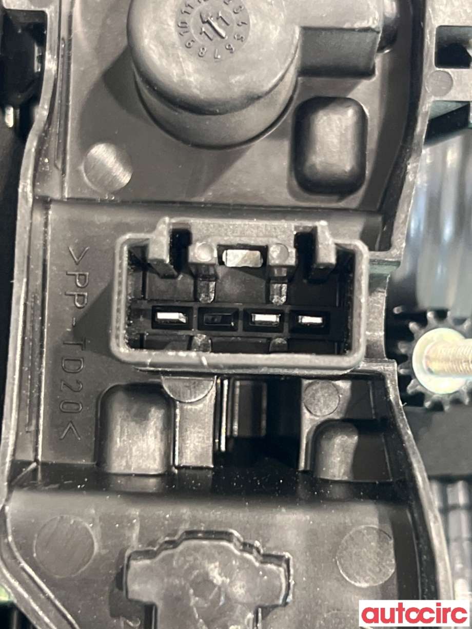 Baklykt venstre indre til Ford C-Max 2010-2015 (Type II, Fase 1)  (FORD|1767544|AM5113A603BE)