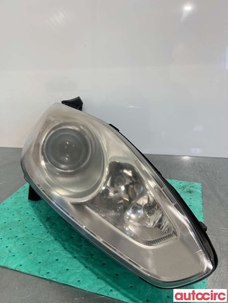 Frontlykt høyre halogen til Ford C-Max 2010-2015 (Type II, Fase 1)  (FORD|1801884|AM5113D154AE)