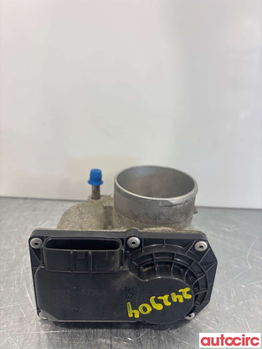 Spjeldhus til Toyota Auris 2010-2012 (Type I, Fase 2)  (TOYOTA|2203037060||22030-37060)
