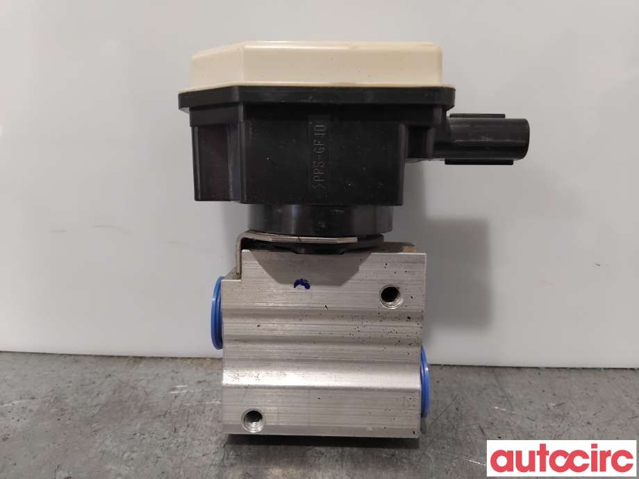 Diverse deler til Toyota bZ4X 2022-->> (TOYOTA|8851542150|447520-0363|)