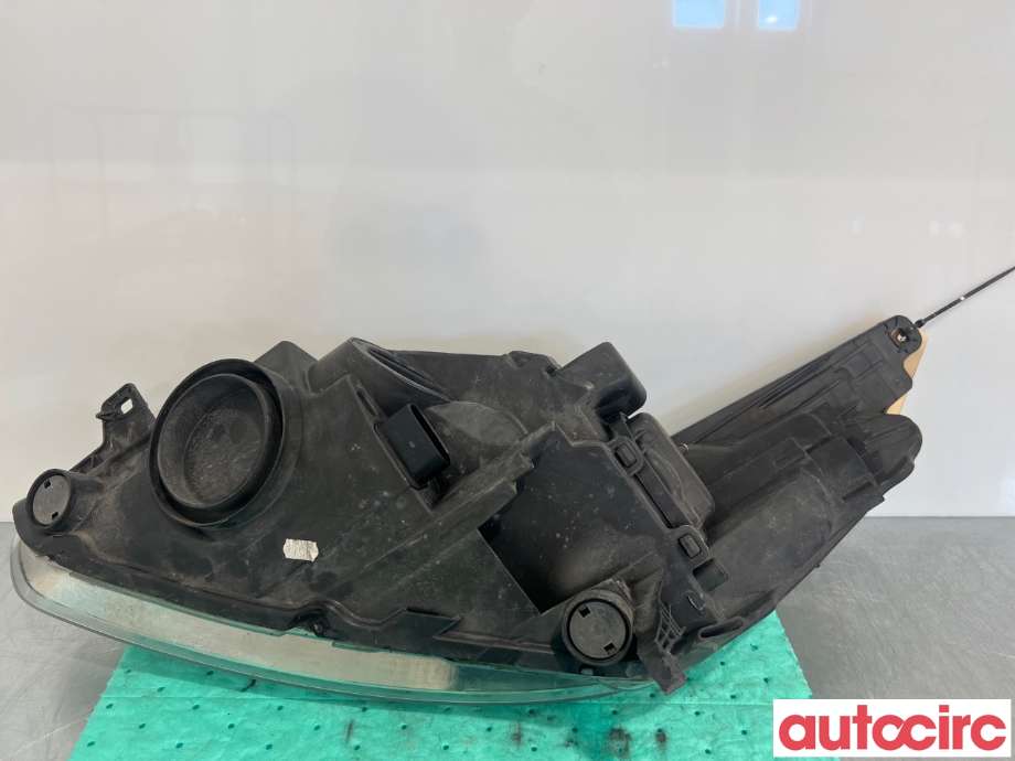 Frontlykt høyre halogen til Ford C-Max 2010-2015 (Type II, Fase 1)  (FORD|1787127|AM51-13W029-AE)