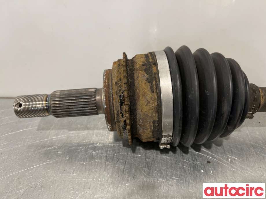 Drivaksel venstre foran til Mitsubishi Pajero 2007-2016 (Type IV, Fase 1)  (MITSUBISHI|3815A199|)