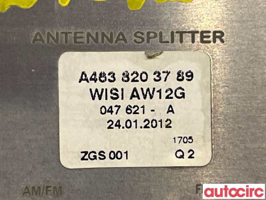 Antenne forsterker til Mercedes C-Klasse 2011-2014 (Fase 2) (W204) (W204) (MERCEDES|A4638203789)