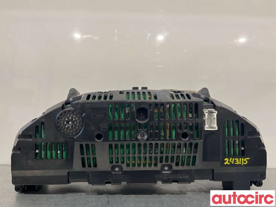 Instrumentpanel til Mercedes C-Klasse 2011-2014 (Fase 2) (W204) (W204) (MERCEDES|A2049000306|A2049004108)