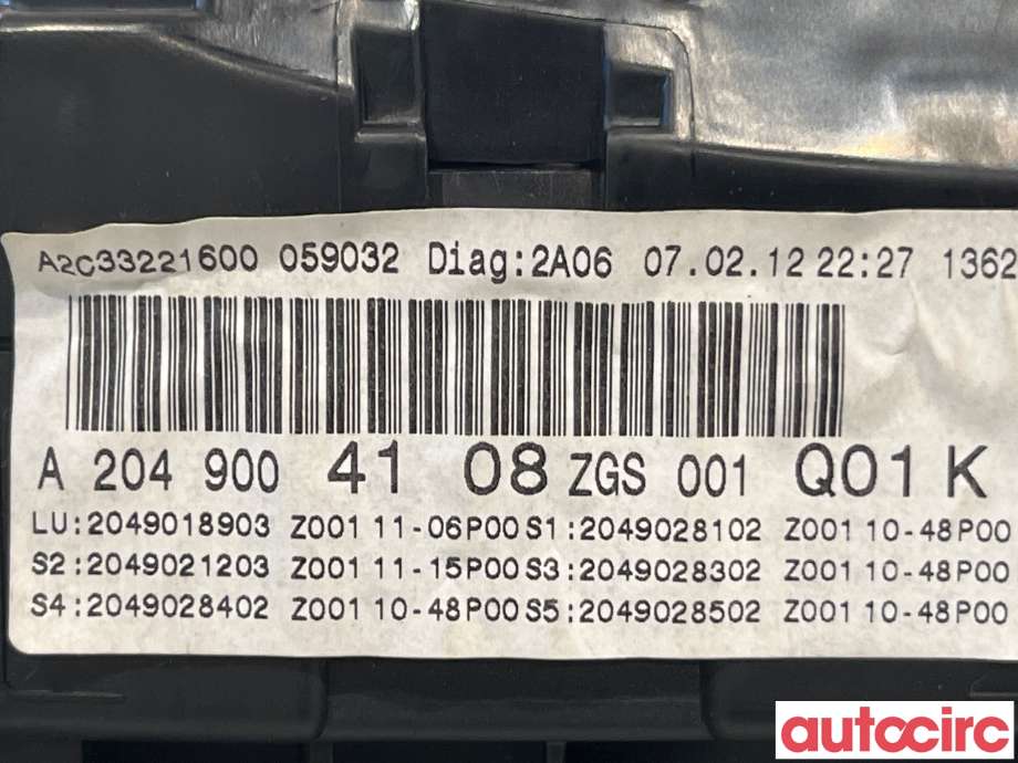 Instrumentpanel til Mercedes C-Klasse 2011-2014 (Fase 2) (W204) (W204) (MERCEDES|A2049000306|A2049004108)