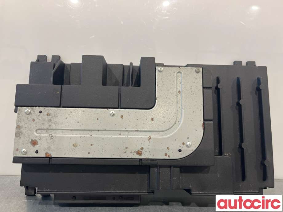 Bilstereo forsterker til Audi A3 2012-2016 (Type III, Fase 1)  (AUDI|8V0035465D)