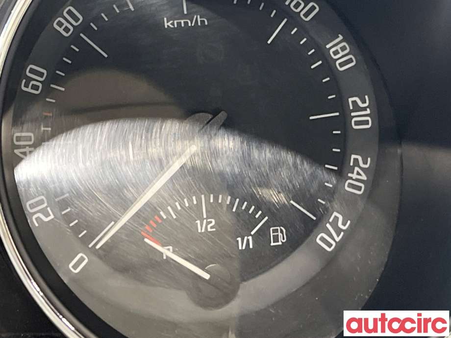Instrumentpanel til Škoda Superb 2008-2015 (Type II) (SKODA|3T1920841D)